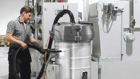 Индустриальный пылесос Karcher IVR-L 100/24-2 Me