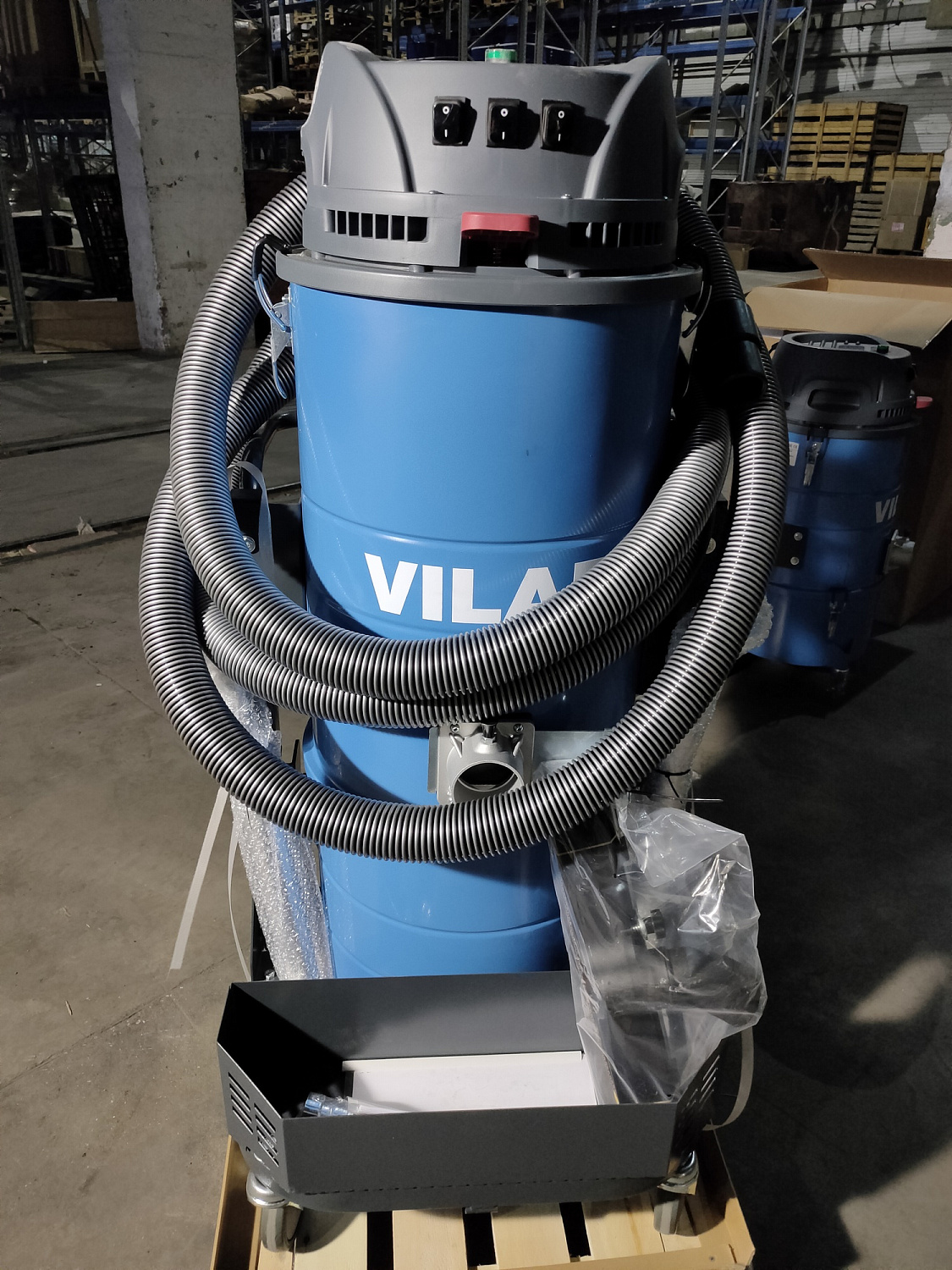 Промышленный пылесос VILAR D3 - купить