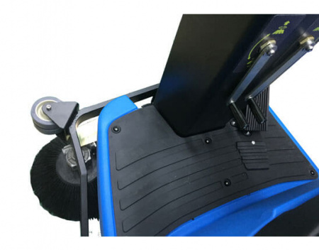 Поломоечная машина с местом для оператора Gadlee GT180 75RS